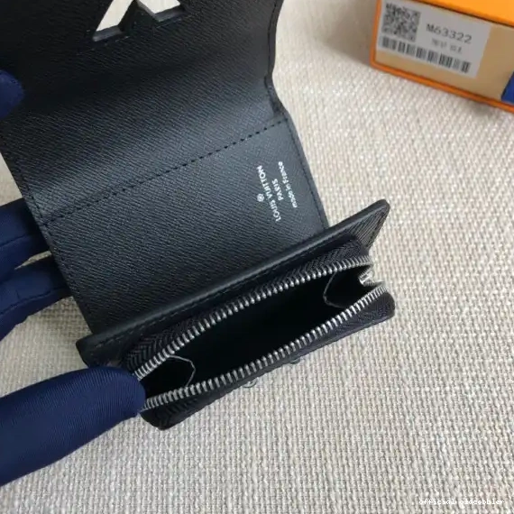 Official oldcobbler LOUIS VUITTON TWIST WALLET 0627